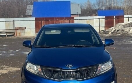 KIA Rio III рестайлинг, 2011 год, 650 000 рублей, 2 фотография