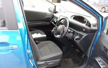 Toyota Sienta II, 2019 год, 1 445 000 рублей, 4 фотография