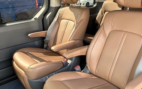 Hyundai Staria, 2021 год, 5 700 000 рублей, 9 фотография