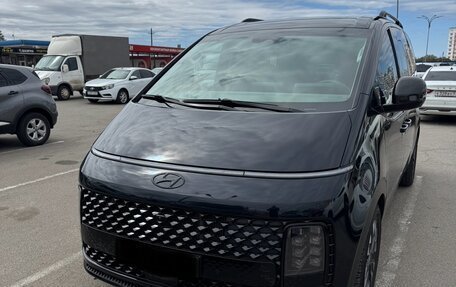 Hyundai Staria, 2021 год, 5 700 000 рублей, 21 фотография