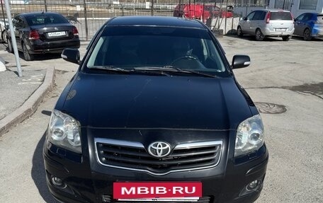 Toyota Avensis III рестайлинг, 2006 год, 700 000 рублей, 2 фотография
