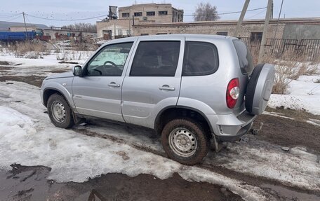 Chevrolet Niva I рестайлинг, 2018 год, 730 000 рублей, 6 фотография