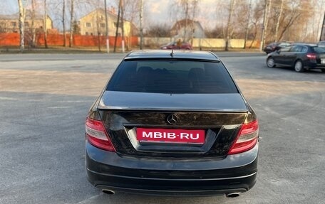 Mercedes-Benz C-Класс, 2008 год, 850 000 рублей, 3 фотография