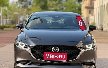 Mazda 3, 2022 год, 1 800 000 рублей, 2 фотография