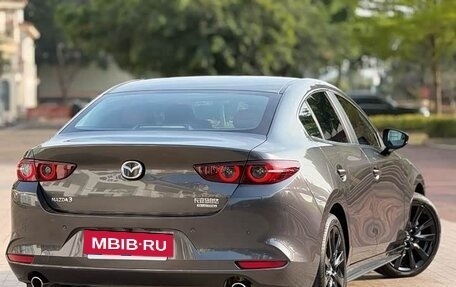 Mazda 3, 2022 год, 1 800 000 рублей, 5 фотография