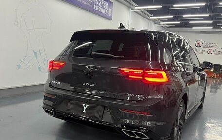 Volkswagen Golf VIII, 2021 год, 1 860 000 рублей, 10 фотография