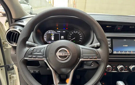 Nissan Kicks I, 2023 год, 1 300 000 рублей, 9 фотография