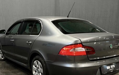 Skoda Superb III рестайлинг, 2008 год, 730 000 рублей, 8 фотография