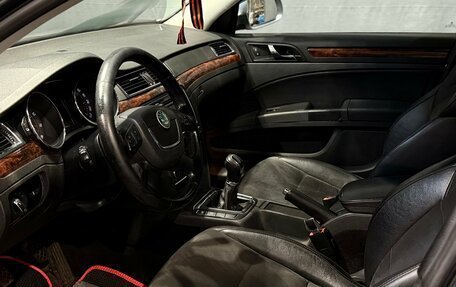 Skoda Superb III рестайлинг, 2008 год, 730 000 рублей, 9 фотография