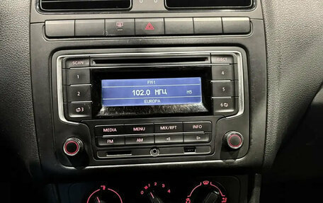 Volkswagen Polo VI (EU Market), 2015 год, 840 000 рублей, 18 фотография