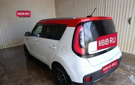 KIA Soul II рестайлинг, 2018 год, 1 900 000 рублей, 2 фотография