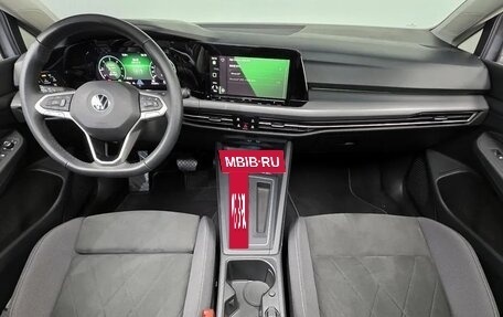 Volkswagen Golf VIII, 2023 год, 2 220 000 рублей, 7 фотография