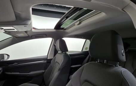 Volkswagen Golf VIII, 2023 год, 2 220 000 рублей, 17 фотография