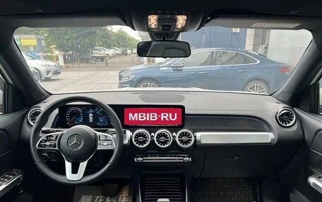 Mercedes-Benz GLB, 2022 год, 2 430 050 рублей, 7 фотография