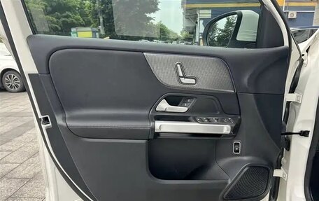 Mercedes-Benz GLB, 2022 год, 2 430 050 рублей, 15 фотография