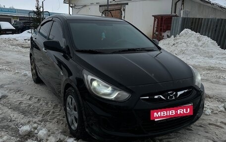 Hyundai Solaris II рестайлинг, 2013 год, 650 000 рублей, 2 фотография