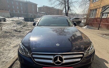 Mercedes-Benz E-Класс, 2018 год, 3 600 000 рублей, 16 фотография