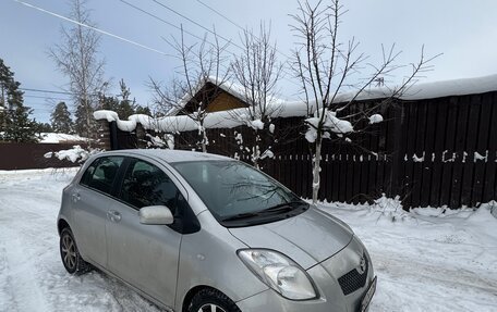 Toyota Yaris III рестайлинг, 2008 год, 450 000 рублей, 8 фотография