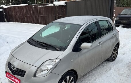 Toyota Yaris III рестайлинг, 2008 год, 450 000 рублей, 10 фотография