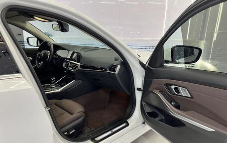 BMW 3 серия, 2022 год, 3 490 000 рублей, 13 фотография