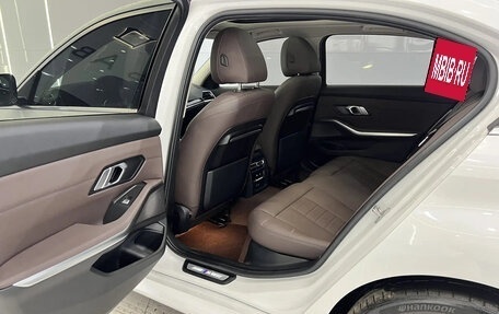 BMW 3 серия, 2022 год, 3 490 000 рублей, 12 фотография