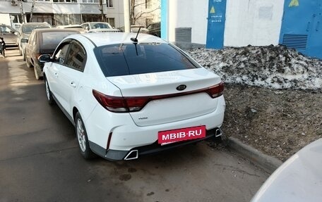 KIA Rio IV, 2021 год, 1 050 000 рублей, 2 фотография