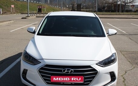 Hyundai Elantra VI рестайлинг, 2018 год, 1 550 000 рублей, 2 фотография