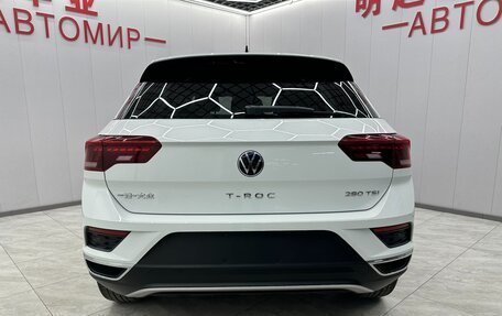 Volkswagen T-Roc I, 2022 год, 1 350 000 рублей, 6 фотография
