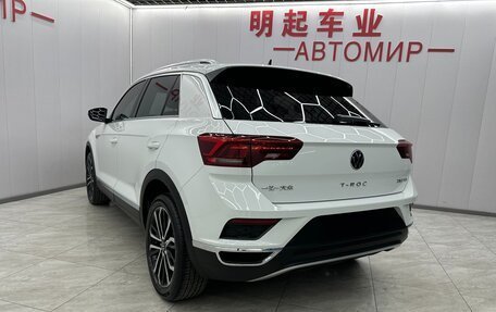 Volkswagen T-Roc I, 2022 год, 1 350 000 рублей, 5 фотография