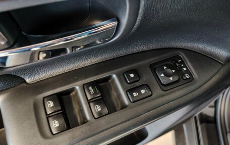 Mitsubishi Outlander III рестайлинг 3, 2016 год, 1 715 000 рублей, 10 фотография