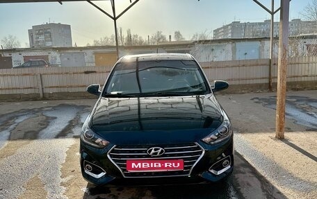 Hyundai Solaris II рестайлинг, 2019 год, 1 230 000 рублей, 1 фотография