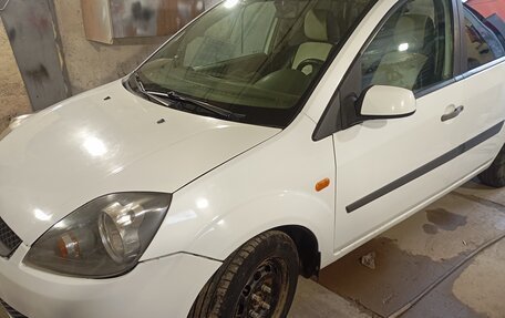 Ford Fiesta, 2007 год, 290 000 рублей, 2 фотография