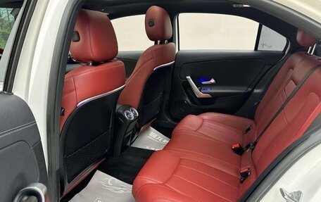 Mercedes-Benz A-Класс, 2022 год, 1 930 000 рублей, 8 фотография