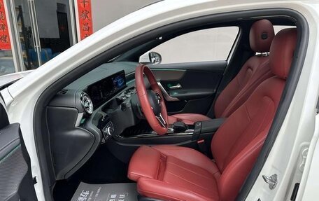 Mercedes-Benz A-Класс, 2022 год, 1 930 000 рублей, 7 фотография