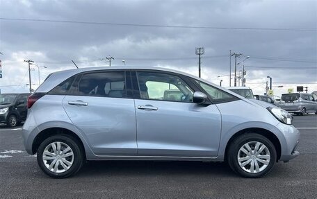 Honda Fit, 2022 год, 910 000 рублей, 2 фотография