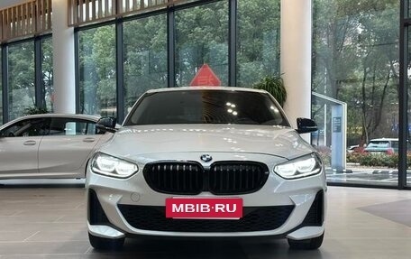 BMW 1 серия, 2022 год, 1 625 000 рублей, 2 фотография