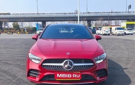 Mercedes-Benz A-Класс, 2022 год, 1 870 000 рублей, 2 фотография