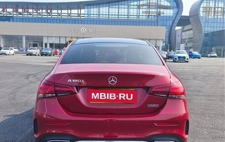 Mercedes-Benz A-Класс, 2022 год, 1 870 000 рублей, 5 фотография