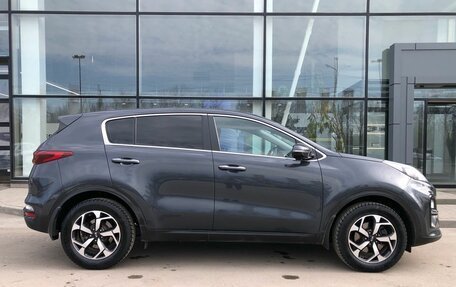 KIA Sportage IV рестайлинг, 2018 год, 2 350 000 рублей, 6 фотография