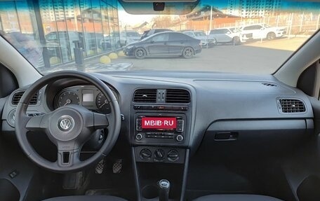 Volkswagen Polo VI (EU Market), 2012 год, 575 000 рублей, 17 фотография