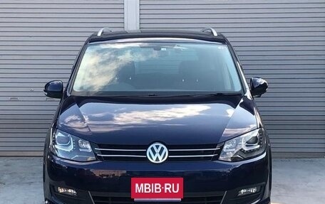 Volkswagen Sharan II, 2018 год, 1 440 000 рублей, 2 фотография