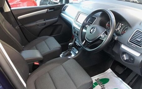 Volkswagen Sharan II, 2018 год, 1 440 000 рублей, 10 фотография