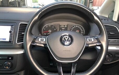 Volkswagen Sharan II, 2018 год, 1 440 000 рублей, 9 фотография