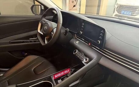 Hyundai Elantra, 2023 год, 1 390 505 рублей, 6 фотография