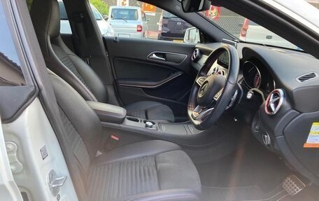 Mercedes-Benz CLA, 2016 год, 1 290 000 рублей, 12 фотография