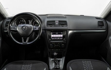 Skoda Yeti I рестайлинг, 2015 год, 1 450 000 рублей, 17 фотография