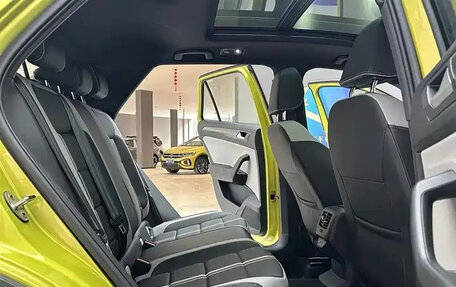 Volkswagen T-Roc I, 2022 год, 1 361 030 рублей, 10 фотография