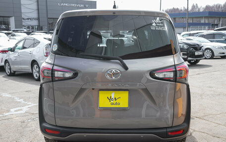 Toyota Sienta II, 2021 год, 1 558 000 рублей, 8 фотография