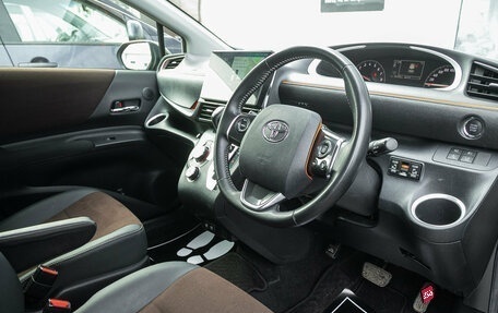 Toyota Sienta II, 2021 год, 1 558 000 рублей, 19 фотография