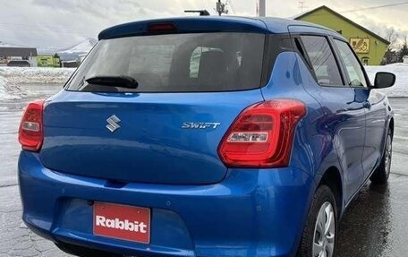 Suzuki Swift V, 2022 год, 900 999 рублей, 2 фотография